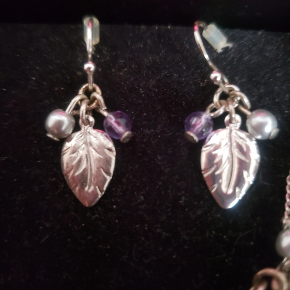 ❤Dainty Necklace & Earring set❤ - Picture 3 of 3